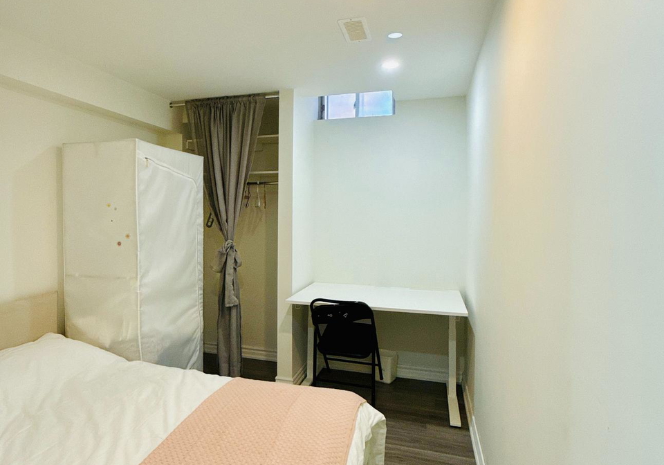 22-queen-magdalene-place-toronto-north-york-ontario-c13632084