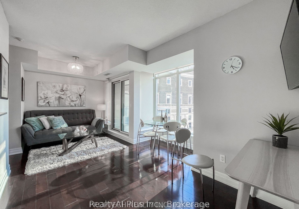 8-scollard-street-toronto-toronto-ontario-c13632088