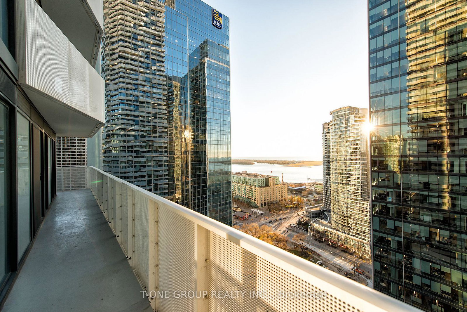 88-harbour-street-toronto-toronto-ontario-c13632126