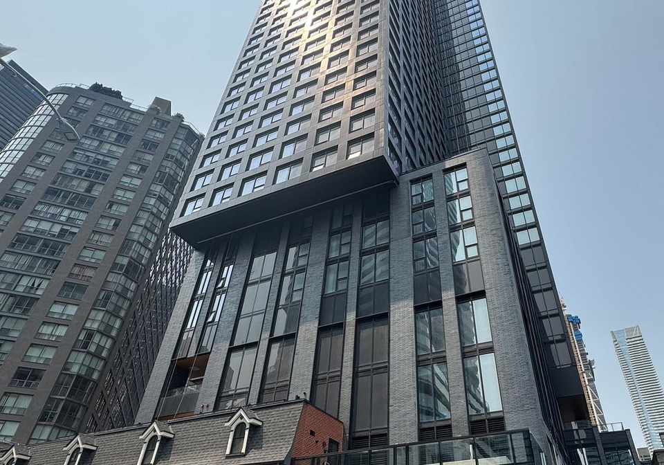8-wellesley-street-w-toronto-toronto-ontario-c13632158
