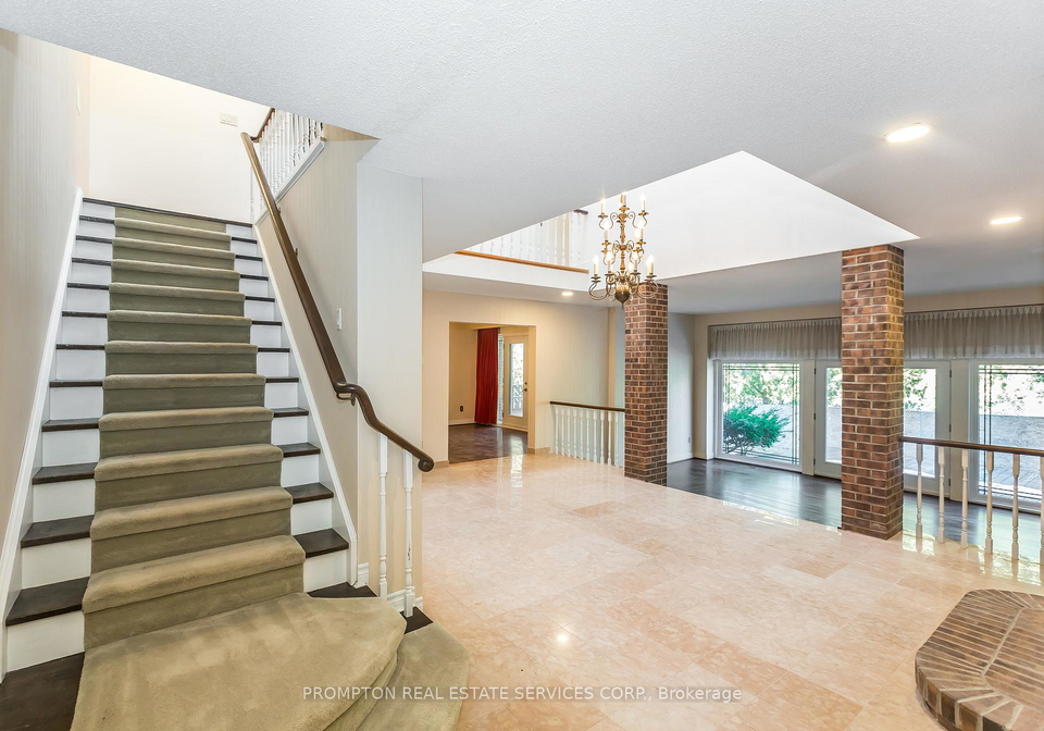 4-sagewood-drive-toronto-north-york-ontario-c13632348