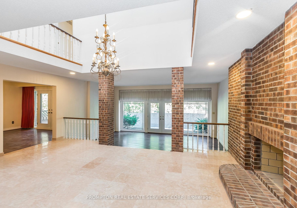 4-sagewood-drive-toronto-north-york-ontario-c13632348