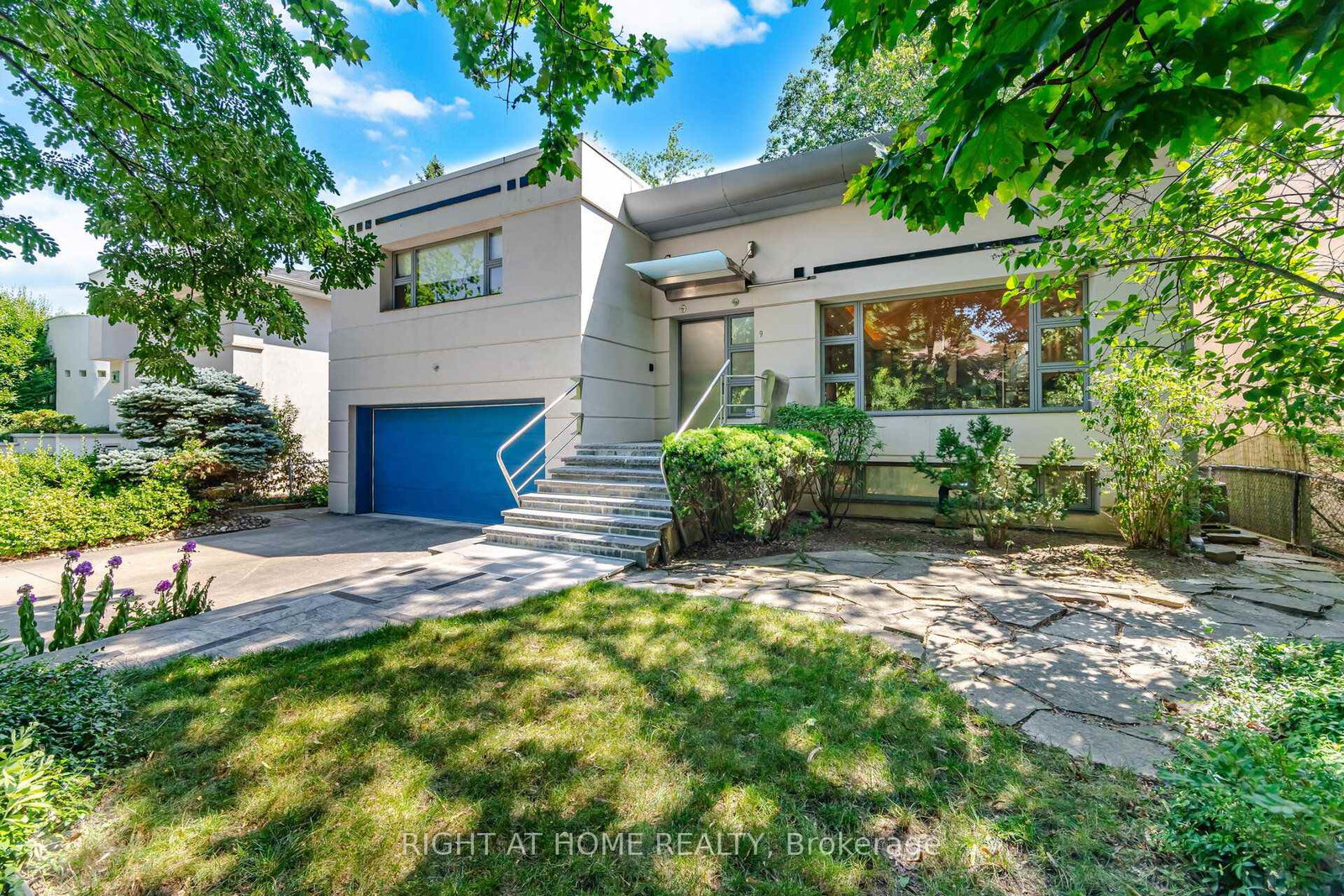9-saguenay-avenue-toronto-toronto-ontario-c13632386