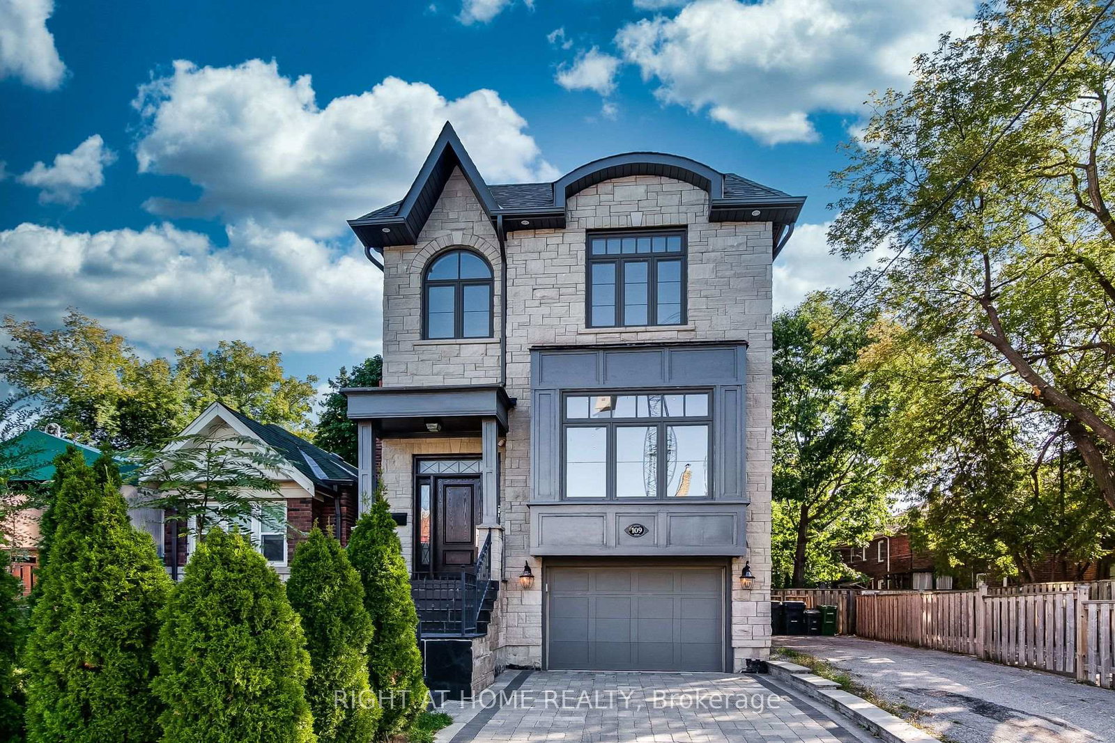 109-banff-road-toronto-toronto-ontario-c13632516