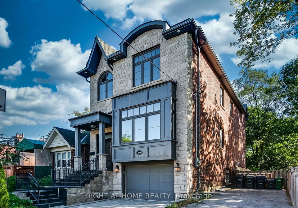 109-banff-road-toronto-toronto-ontario-c13632516