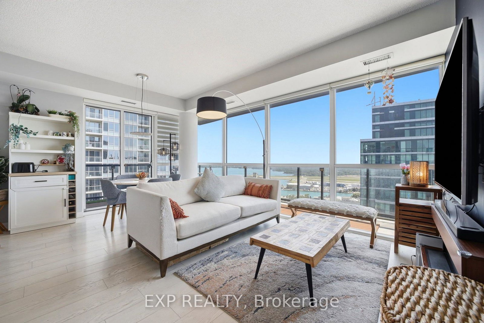 20-bruyeres-mews-toronto-toronto-ontario-c13632738