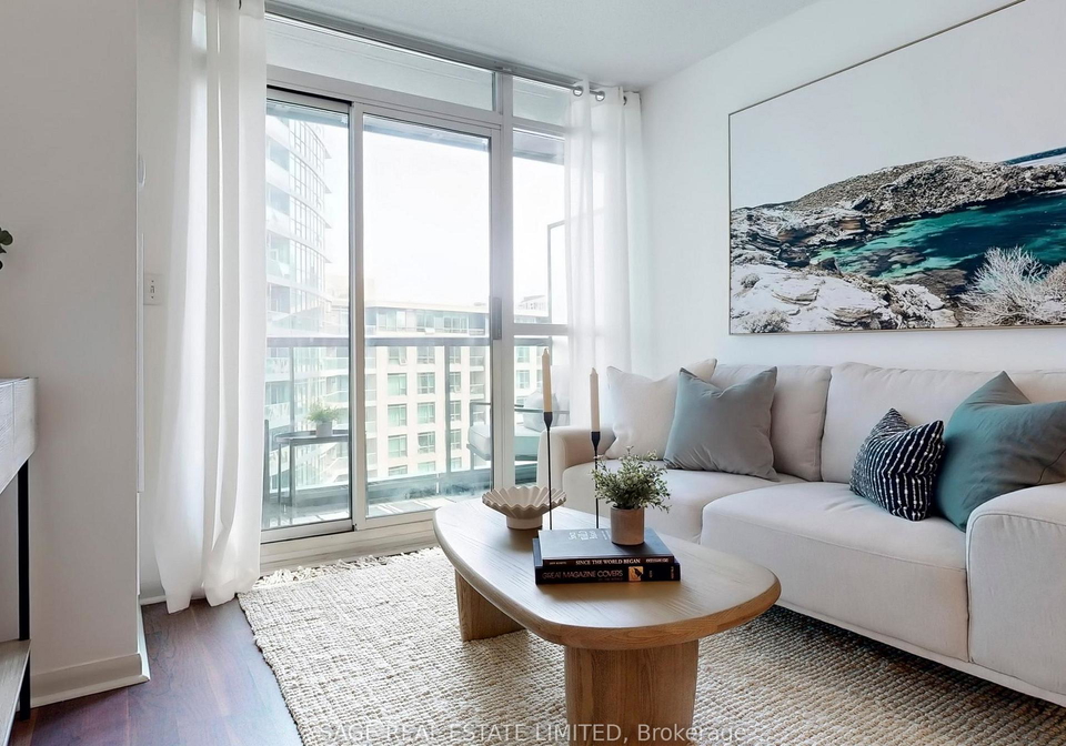 219-fort-york-boulevard-toronto-toronto-ontario-c13632974