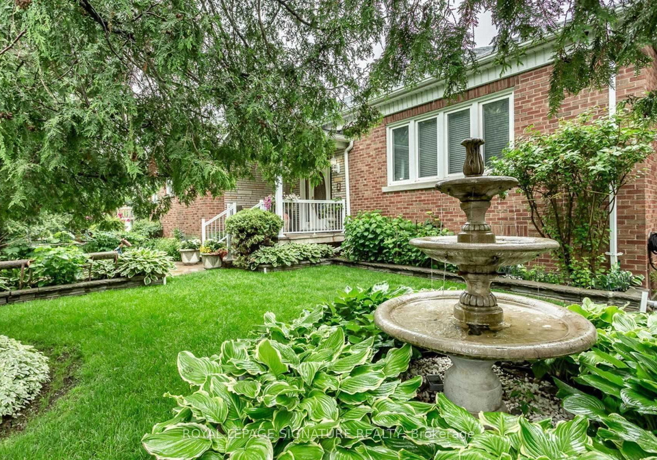 2-hillcrest-drive-toronto-toronto-ontario-c13633176