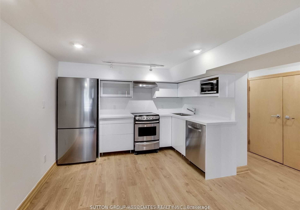 20-kendal-avenue-toronto-toronto-ontario-c13633580