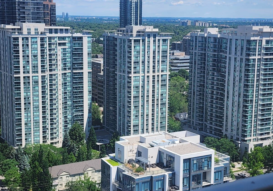 16-harrison-garden-boulevard-toronto-north-york-ontario-c13633594