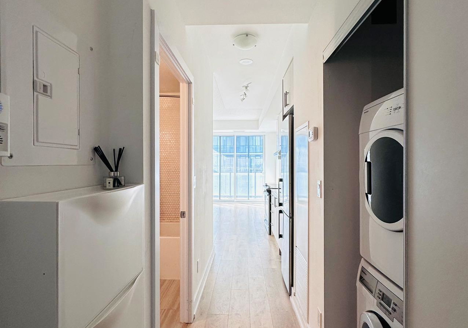 150-fairview-mall-drive-toronto-north-york-ontario-c13633662