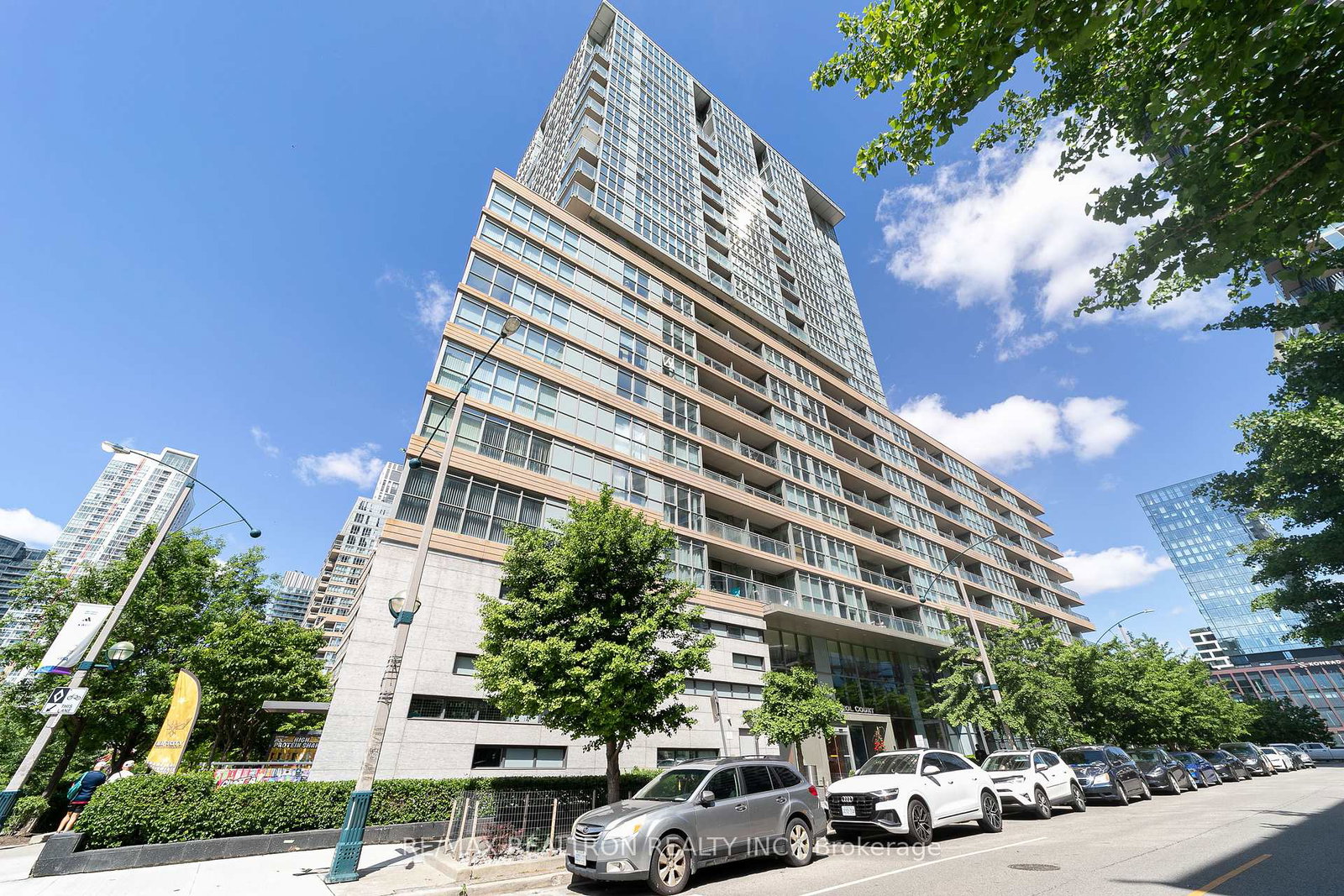10-capreol-court-toronto-toronto-ontario-c13634226
