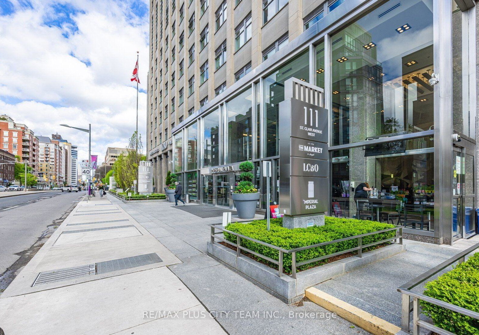 111-st-clair-avenue-w-toronto-toronto-ontario-c13634526