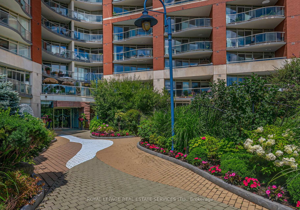 550-queens-quay-w-toronto-toronto-ontario-c13634708