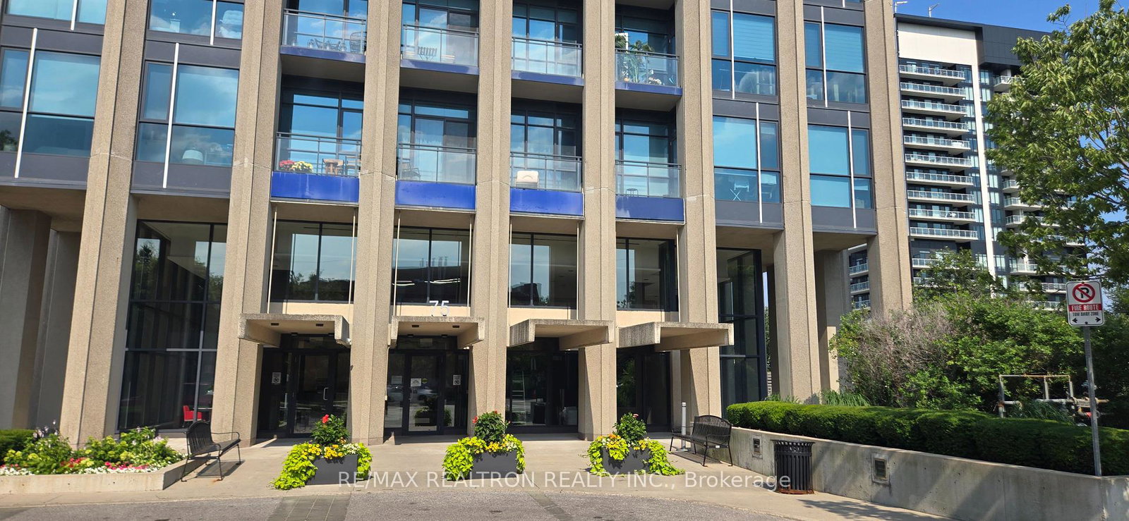 75-the-donway-w-toronto-north-york-ontario-c13634762