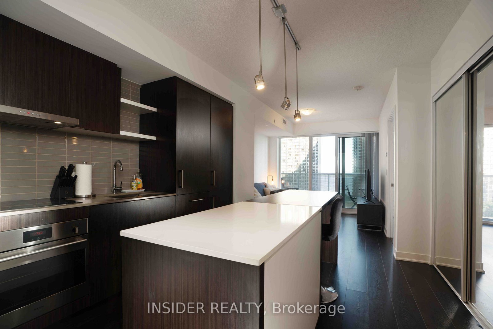 88-harbour-street-toronto-toronto-ontario-c13634870