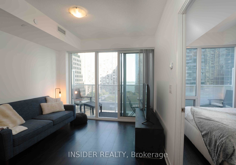 88-harbour-street-toronto-toronto-ontario-c13634870