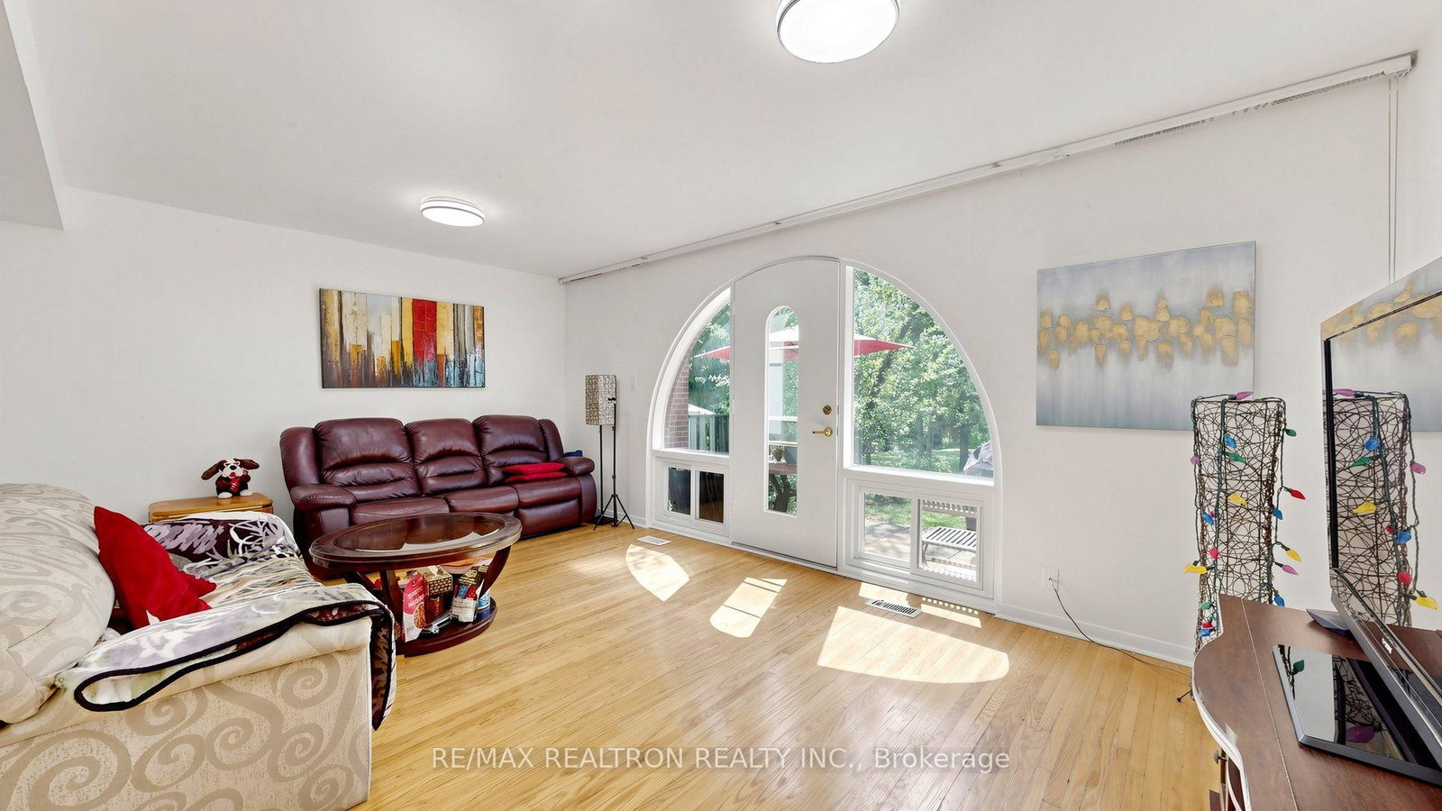 10-esterbrooke-avenue-toronto-north-york-ontario-c13634910