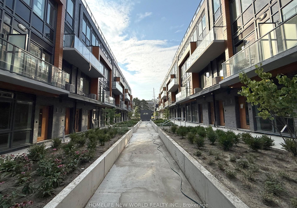 69-curlew-drive-toronto-north-york-ontario-c13634948