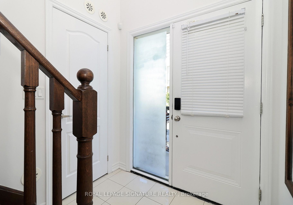 4-coneflower-crescent-toronto-toronto-ontario-c13634958