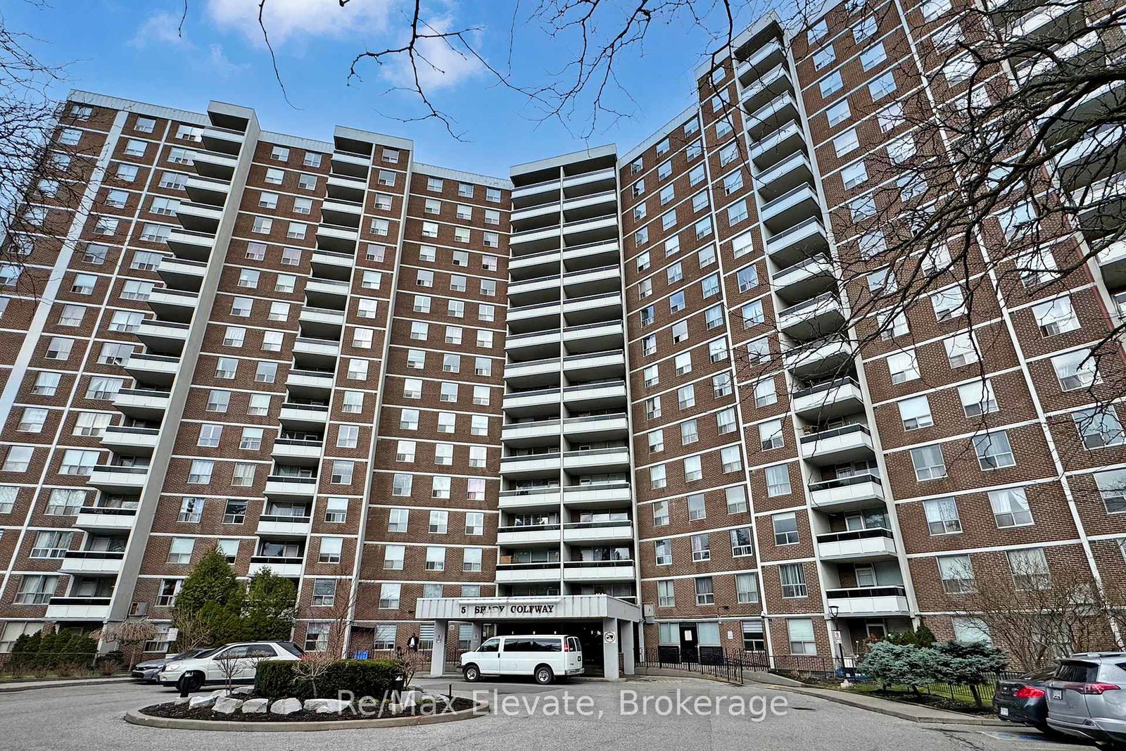 5-shady-golfway-toronto-east-york-ontario-c13635394
