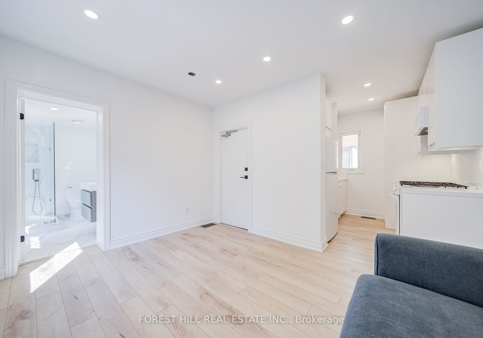 8vaughan-road-toronto-toronto-ontario-c13635436