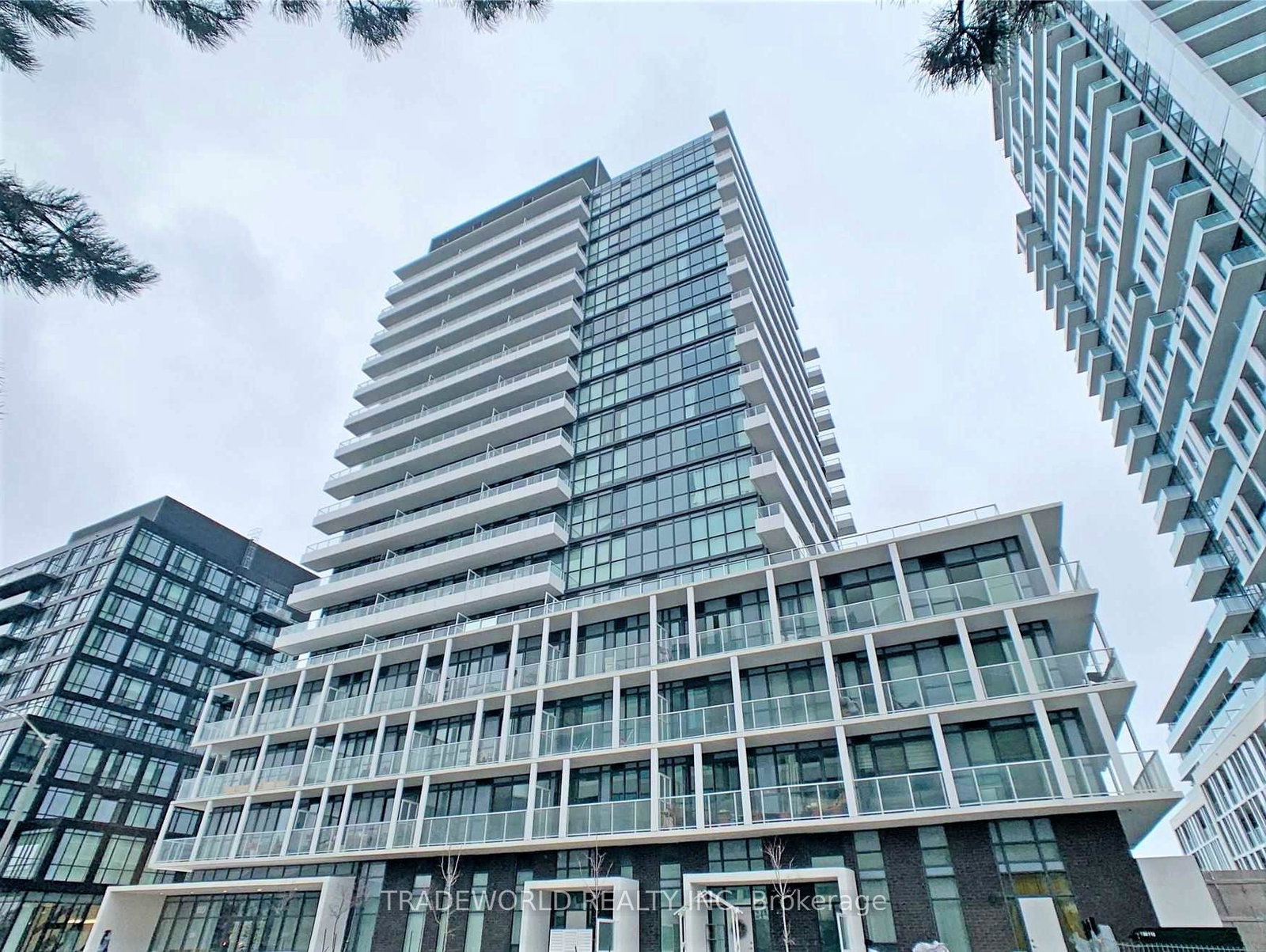 180-fairview-mall-drive-toronto-north-york-ontario-c13635626
