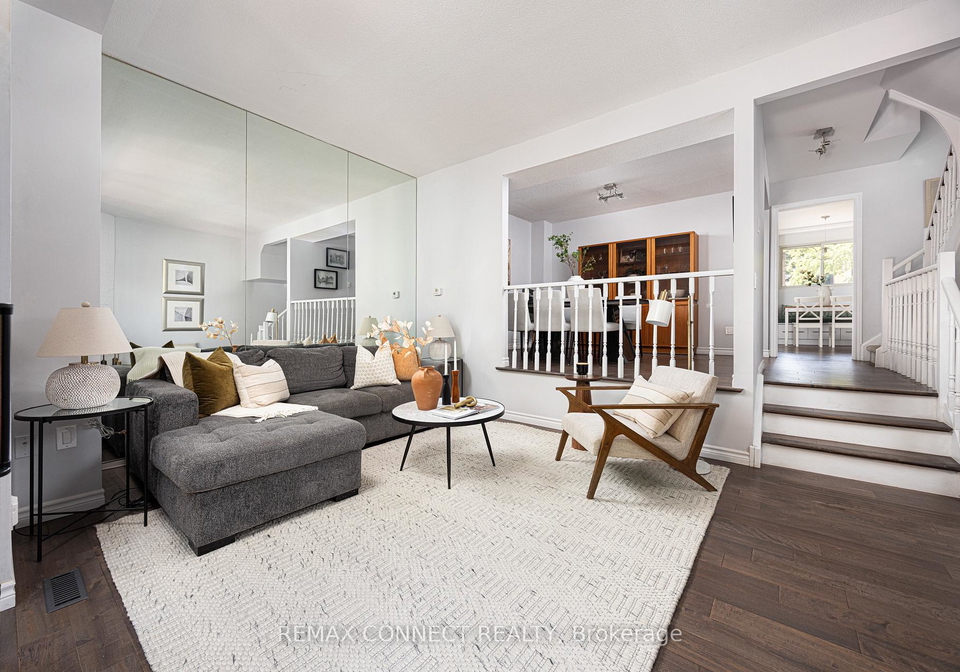 10-poets-walk-way-toronto-north-york-ontario-c13635762