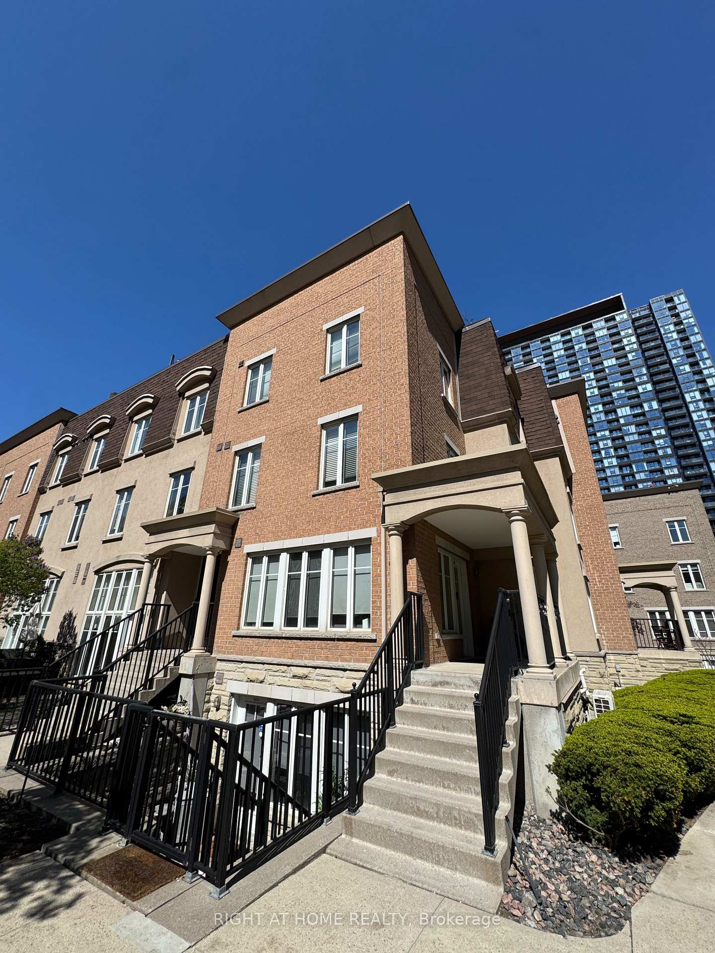 34-western-battery-road-toronto-toronto-ontario-c13636048