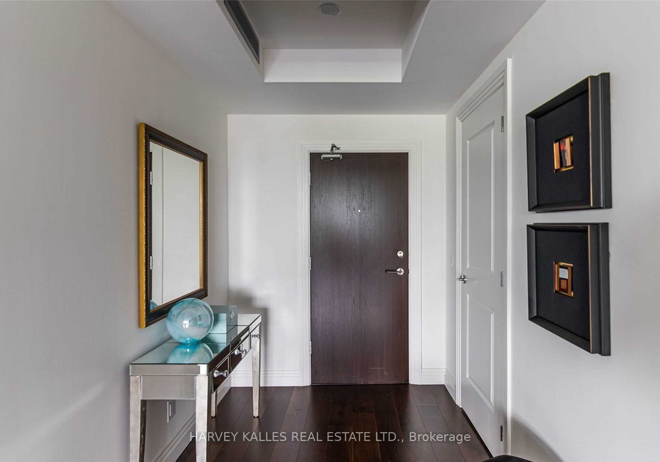 1-benvenuto-place-toronto-toronto-ontario-c13636164