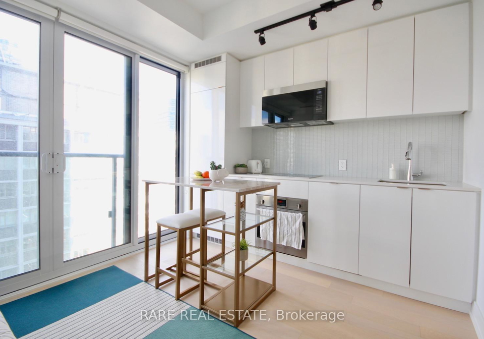 7-grenville-street-toronto-toronto-ontario-c13636278