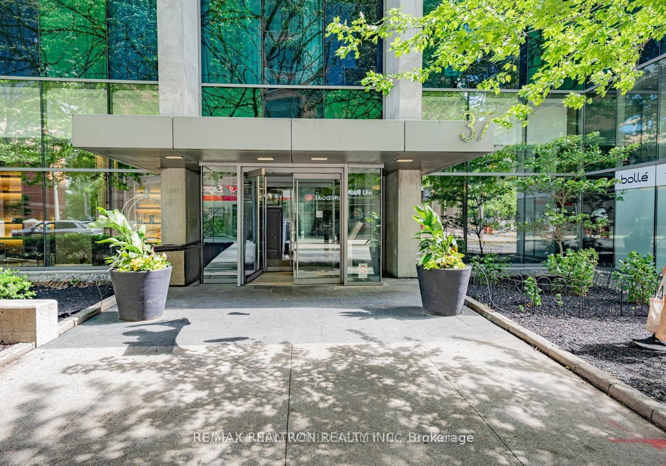 37-grosvenor-street-toronto-toronto-ontario-c13636378