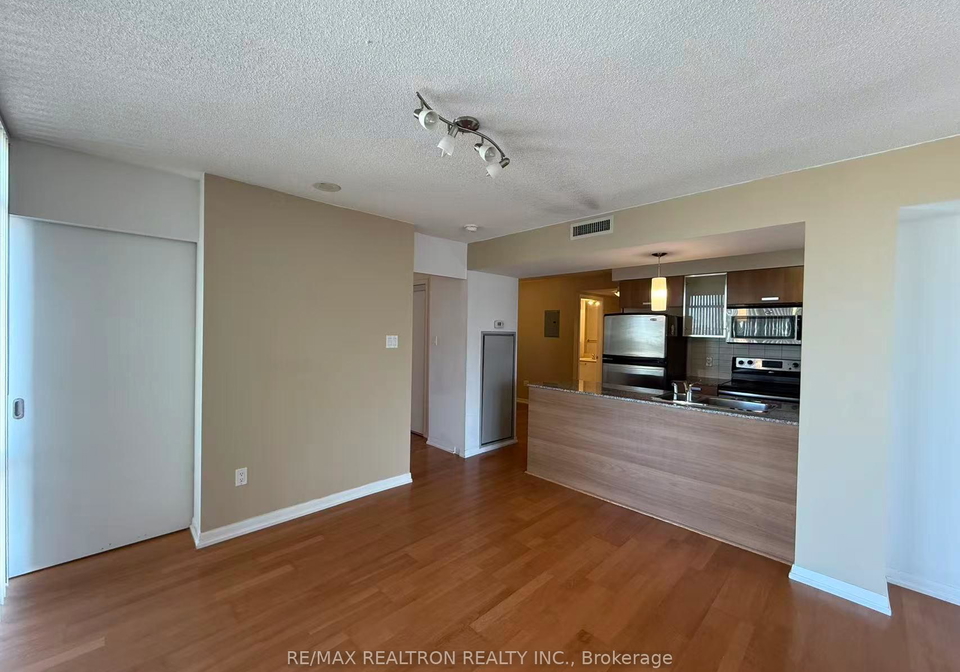 37-grosvenor-street-toronto-toronto-ontario-c13636378