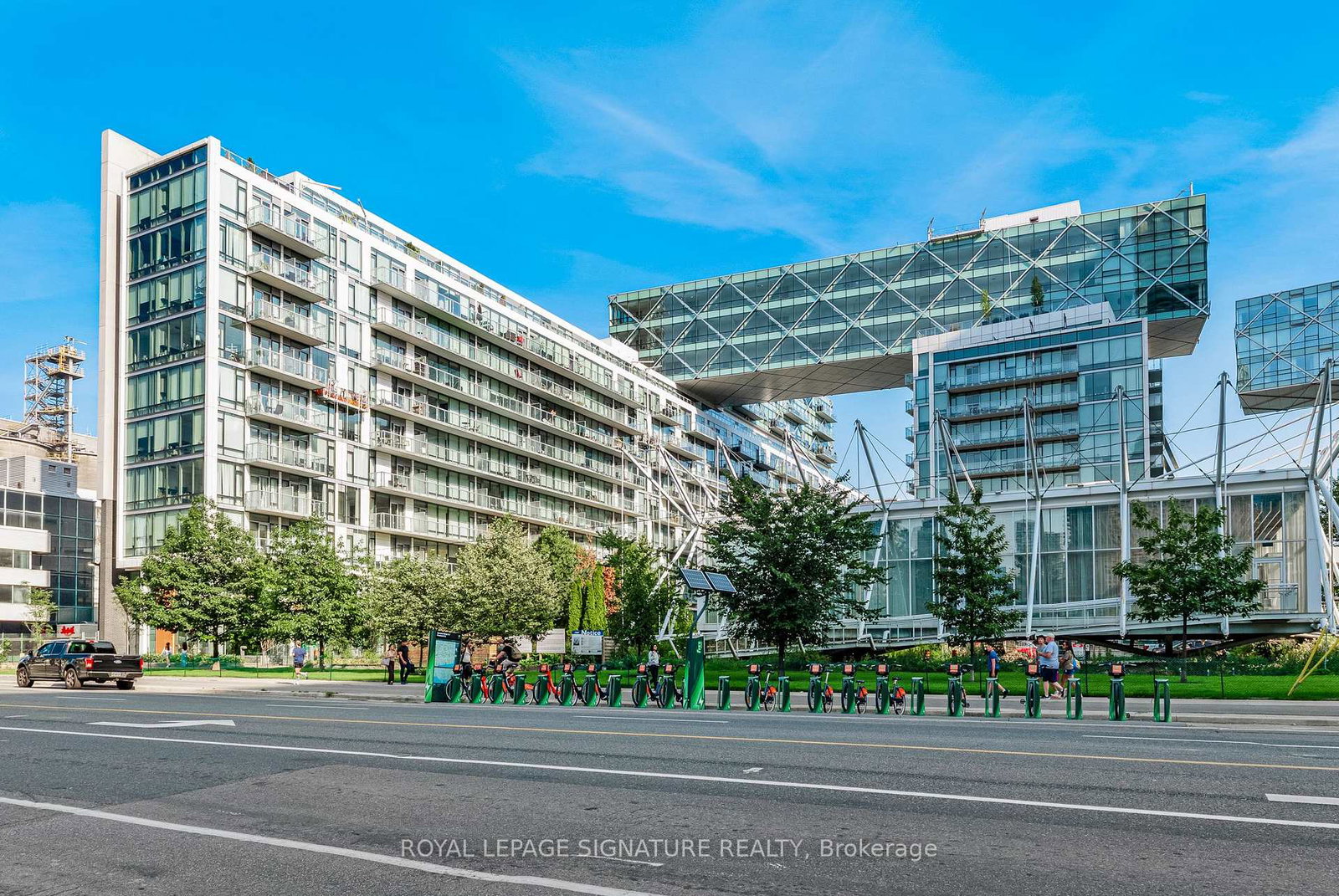 39-queens-quay-e-toronto-toronto-ontario-c13636388