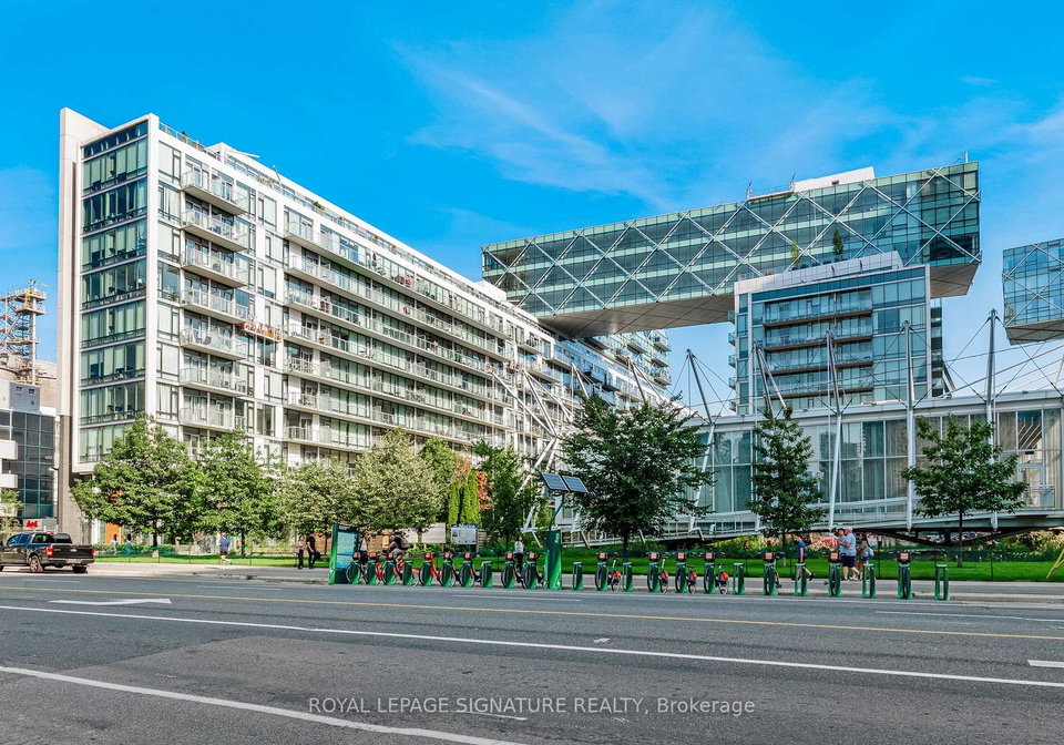 39-queens-quay-e-toronto-toronto-ontario-c13636388