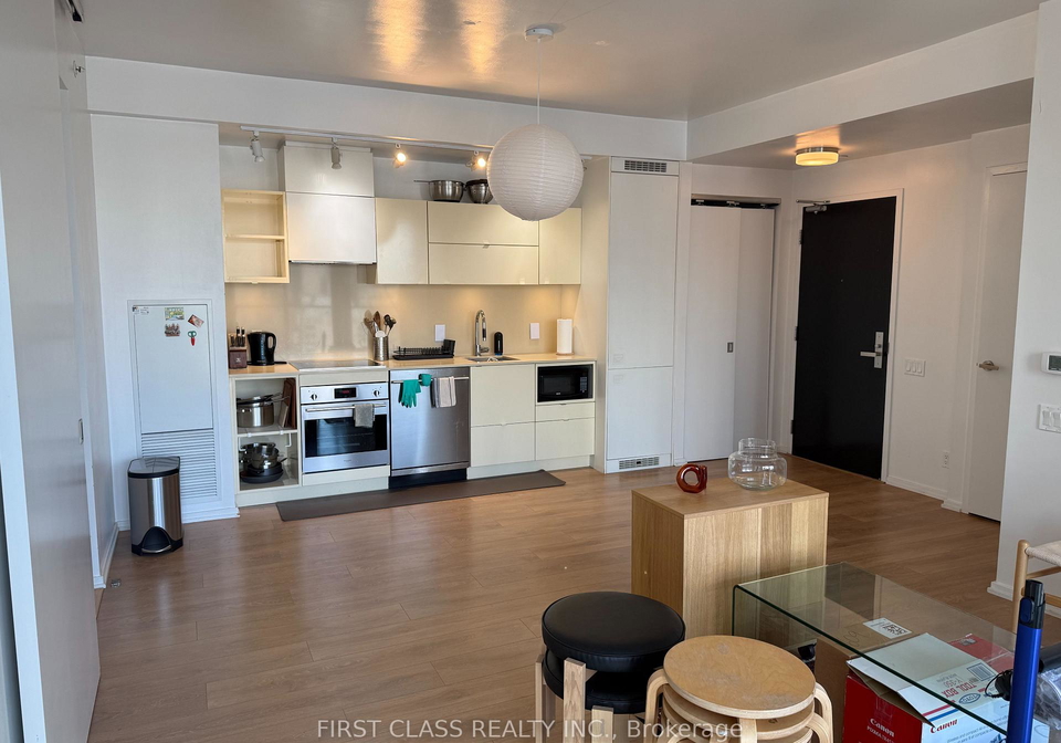 125-peter-street-toronto-toronto-ontario-c13636468