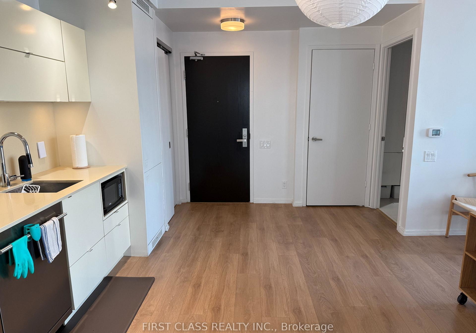 125-peter-street-toronto-toronto-ontario-c13636468