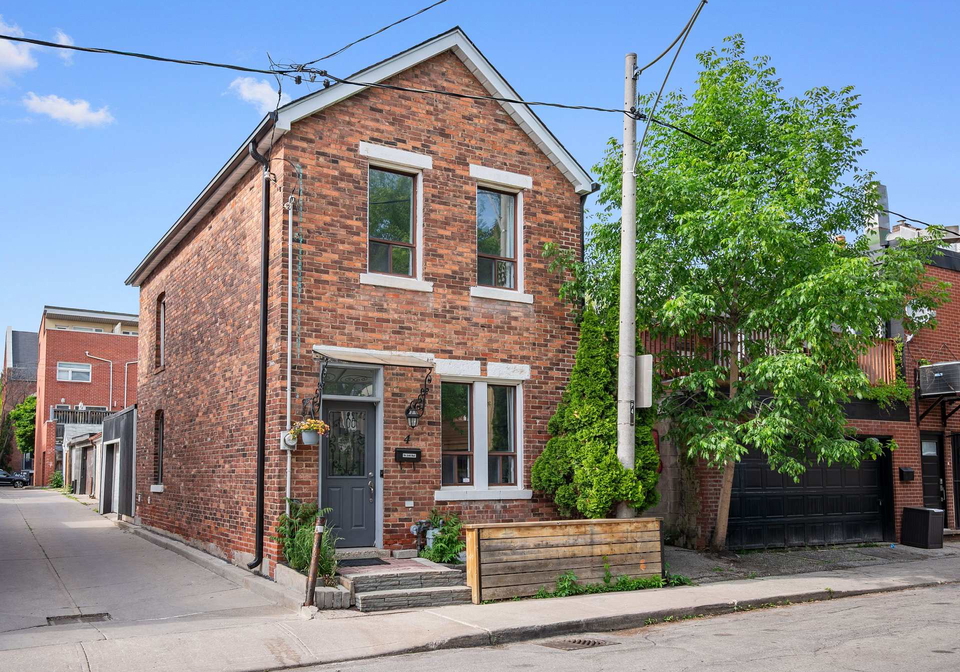 4-whitaker-avenue-toronto-toronto-ontario-c13636522
