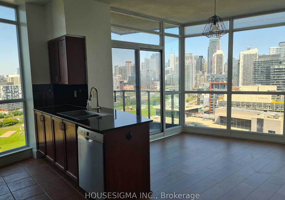 219-fort-york-boulevard-toronto-toronto-ontario-c13636652