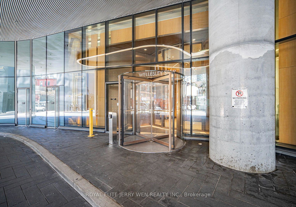 11-wellesley-street-w-toronto-toronto-ontario-c13636766