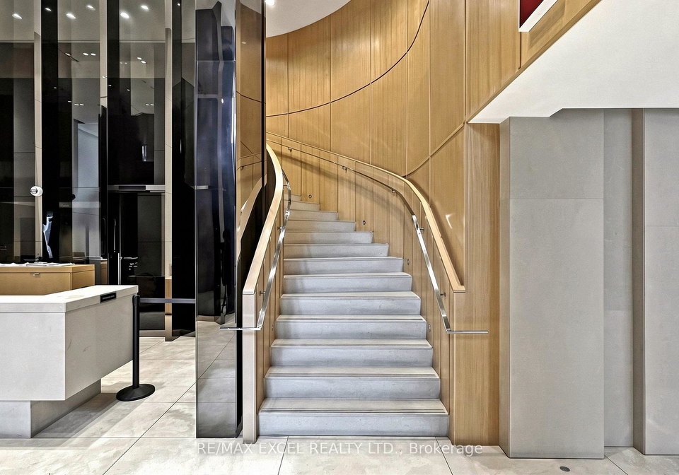 120-harrison-garden-boulevard-toronto-north-york-ontario-c13636772