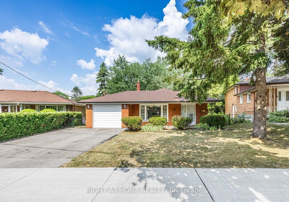 26-goodview-road-toronto-north-york-ontario-c13636966