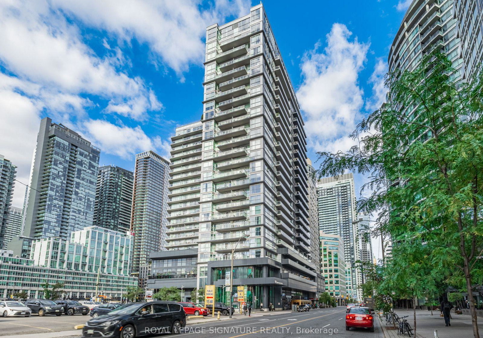 352-front-street-toronto-toronto-ontario-c13637028