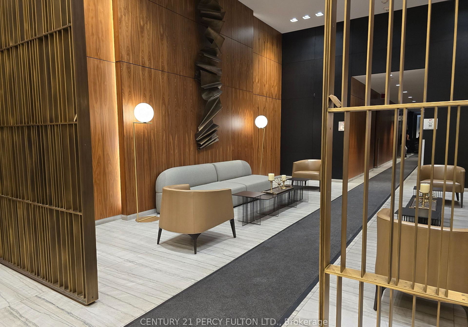 8-eglinton-avenue-e-toronto-toronto-ontario-c13637054