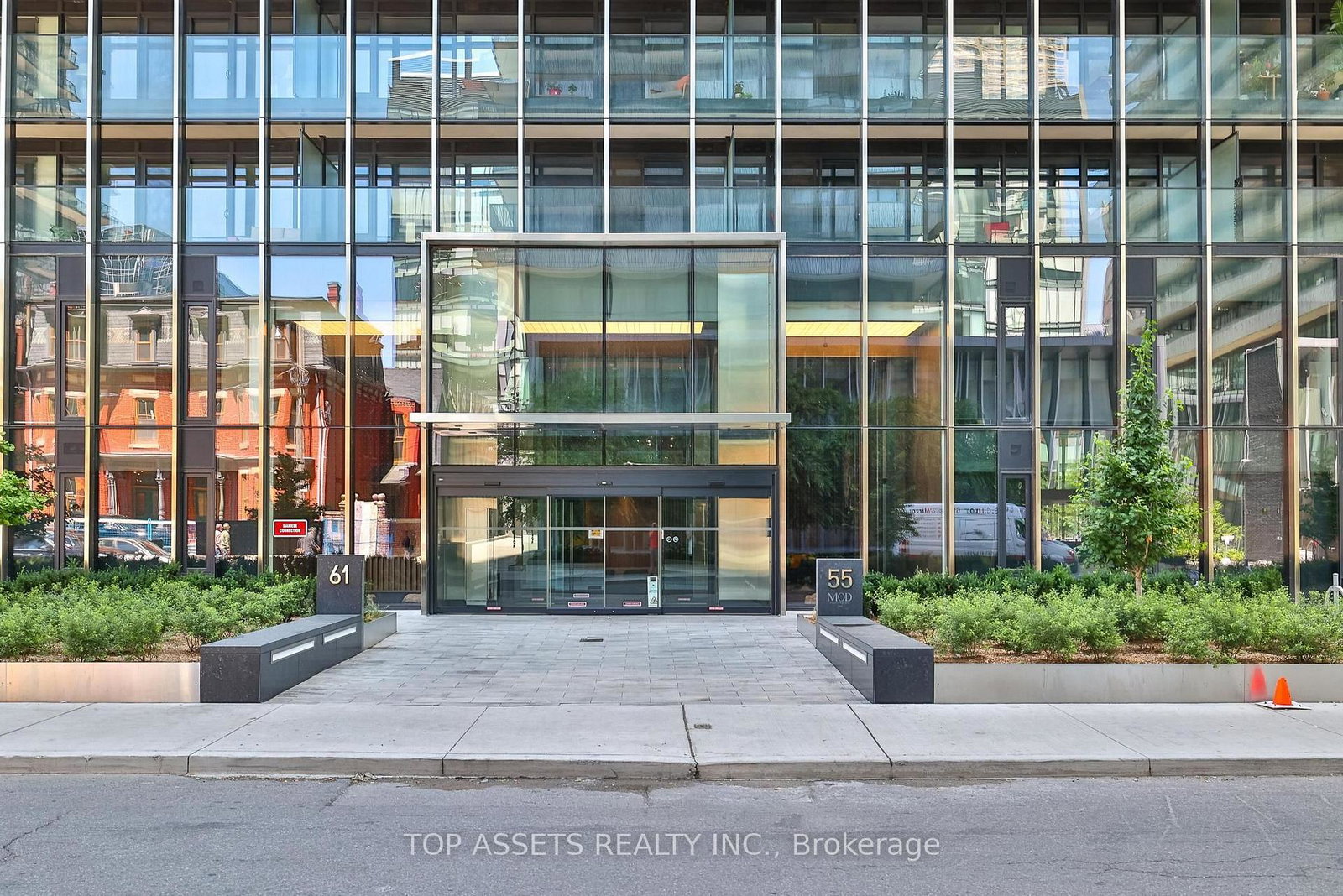 55-charles-street-e-toronto-toronto-ontario-c13637098