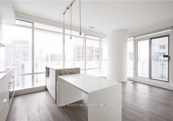 1-bloor-street-e-toronto-toronto-ontario-c13637180