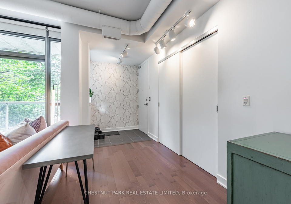 64-niagara-street-toronto-toronto-ontario-c13637274