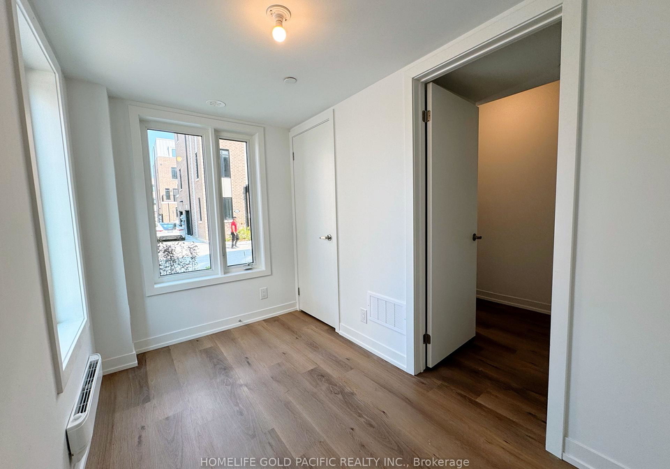 5-spruce-pines-crescent-toronto-north-york-ontario-c13637334