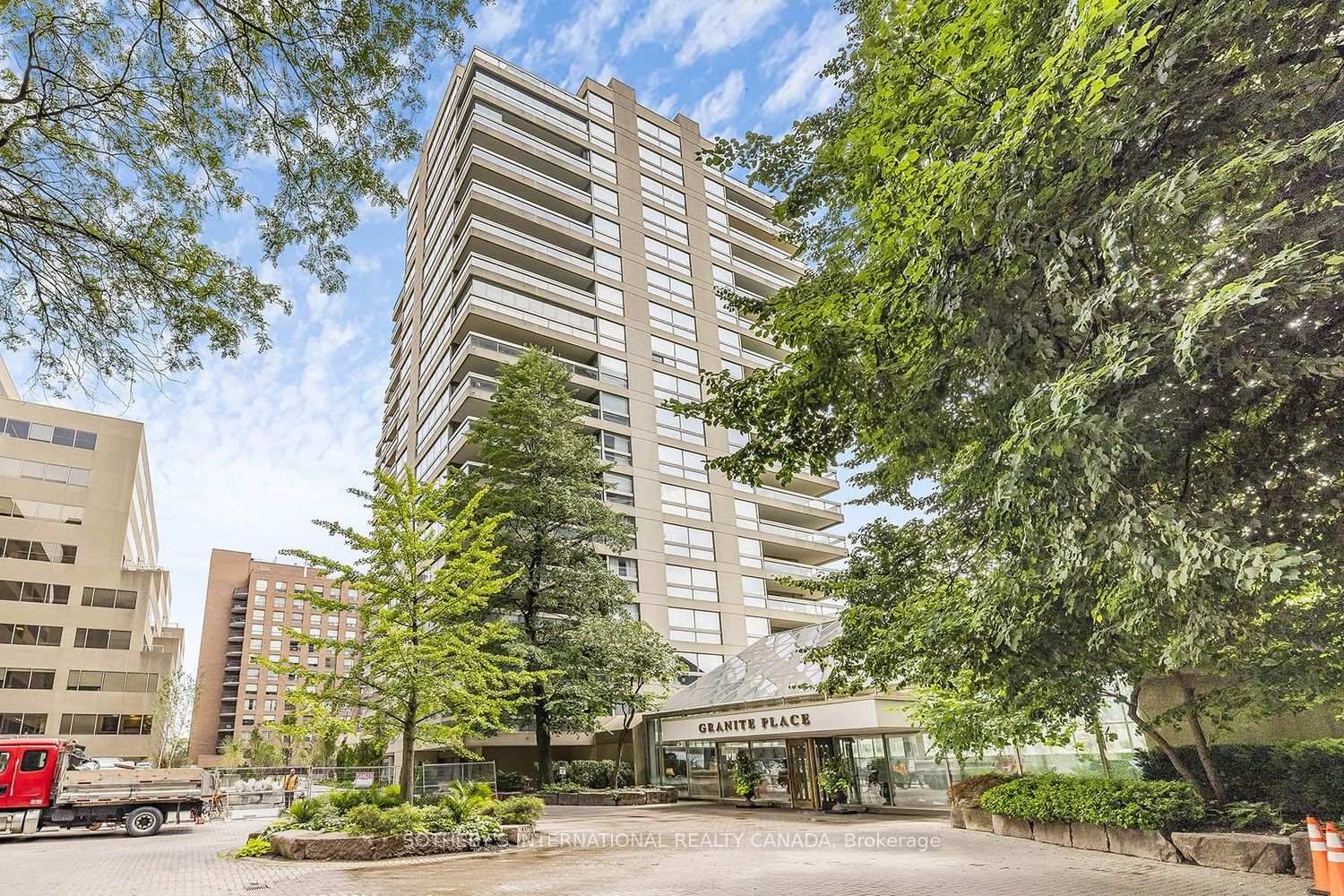 61-st-clair-avenue-w-toronto-toronto-ontario-c13637442