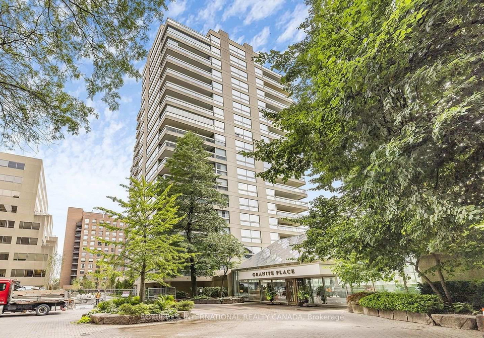61-st-clair-avenue-w-toronto-toronto-ontario-c13637442